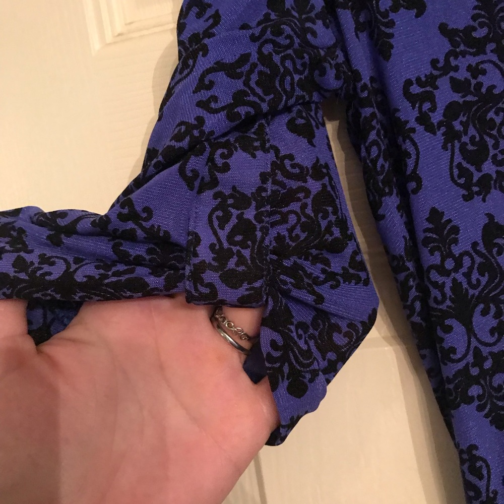 3/4 length Button Down Shirt - Picture 4 of 4